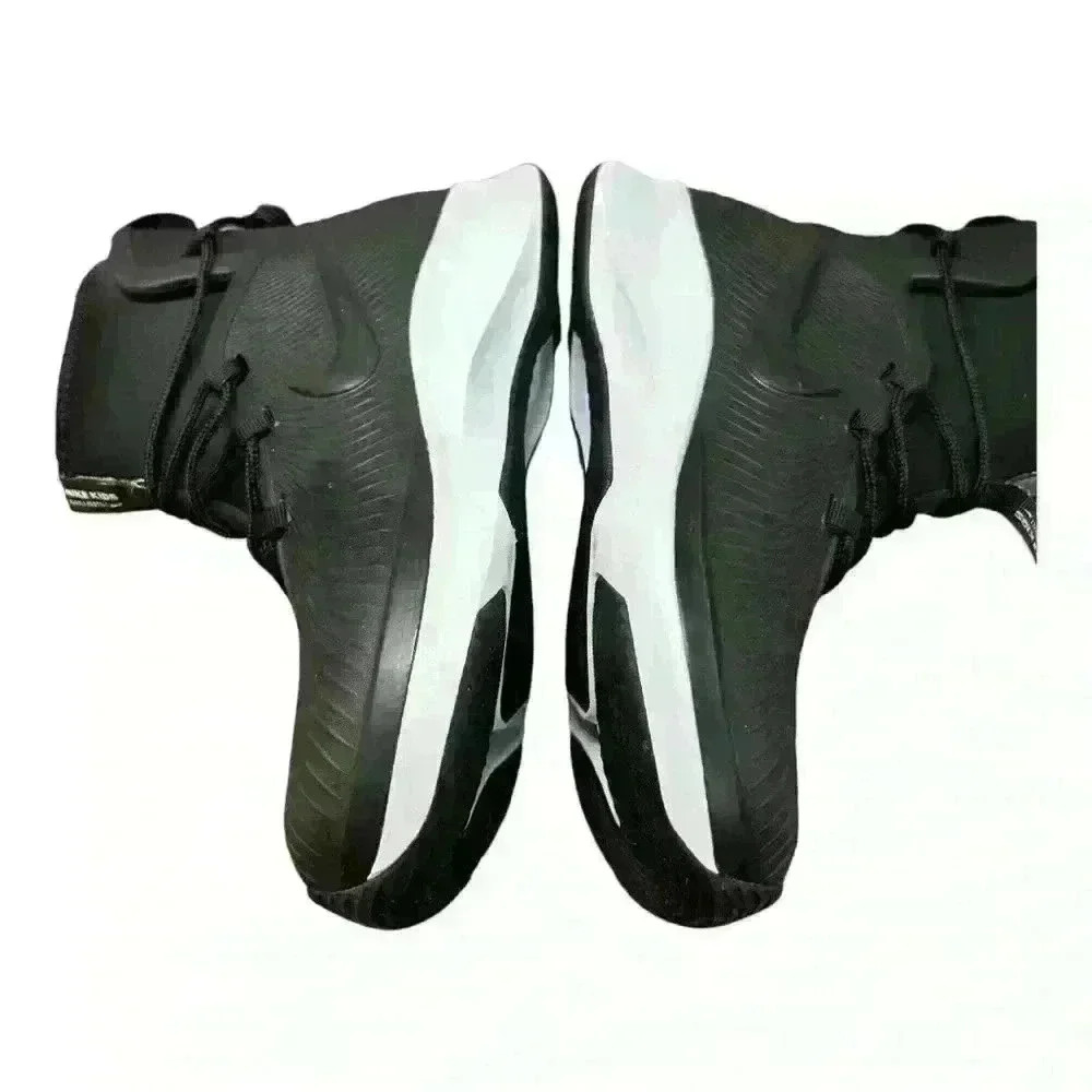 LIKE NEW Nike Binzie Boot 'Black White' size 5Y - Picture 6 of 10